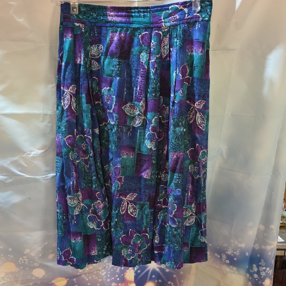 Distinctly Different Vibrant Floral Patchwork Skirt 13G